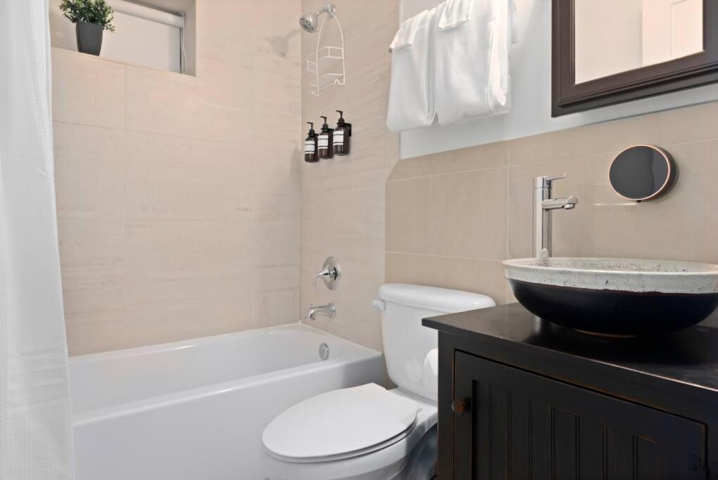 Upscale 2Br Apartment With Patio Ουάσινγκτον Εξωτερικό φωτογραφία