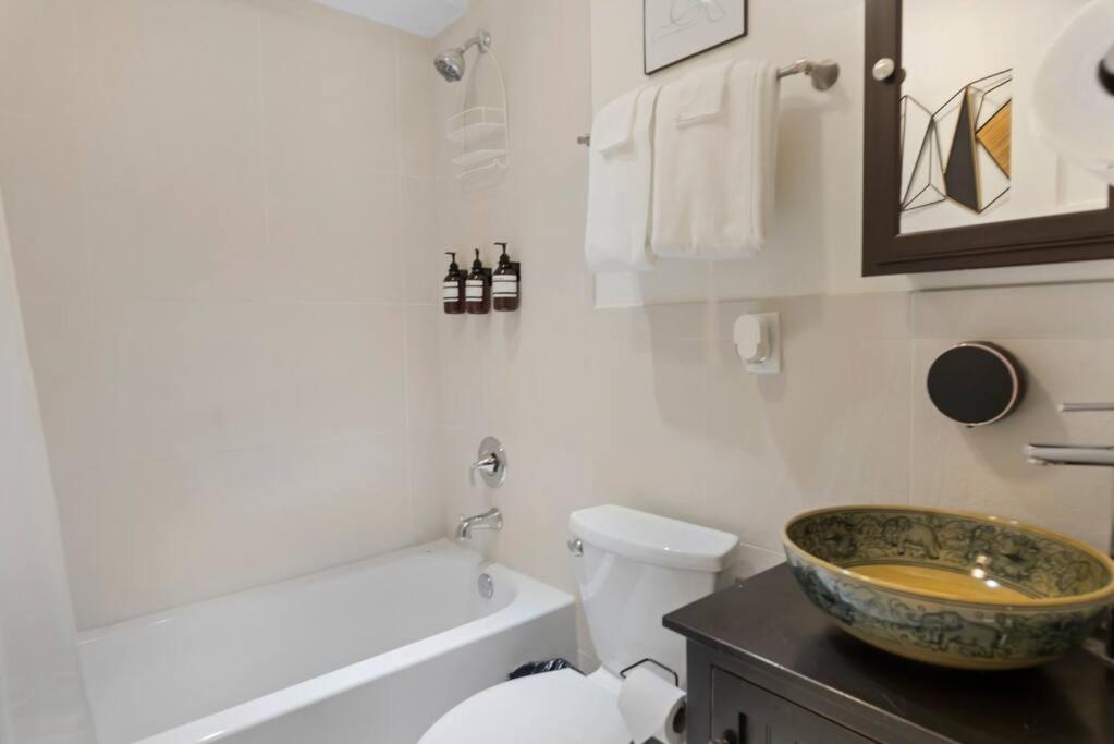 Upscale 2Br Apartment With Patio Ουάσινγκτον Εξωτερικό φωτογραφία